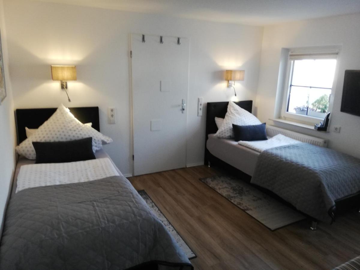 זירנדורף Ferienwohnung Hirmer מראה חיצוני תמונה