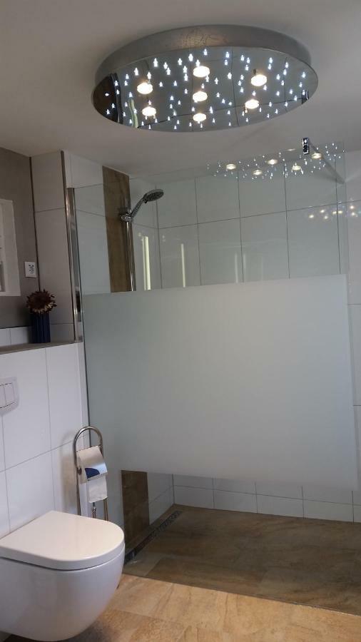 זירנדורף Ferienwohnung Hirmer מראה חיצוני תמונה